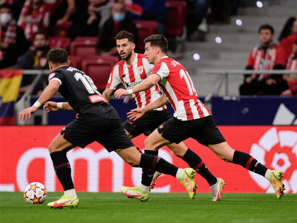 更是两大赛 更是两大赛